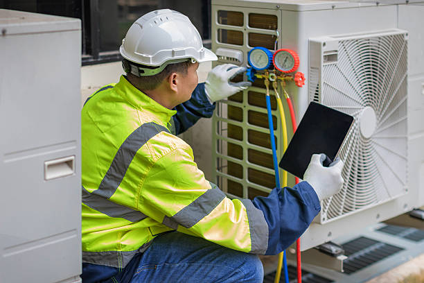 Professional Hvac technician working in Minden, TX